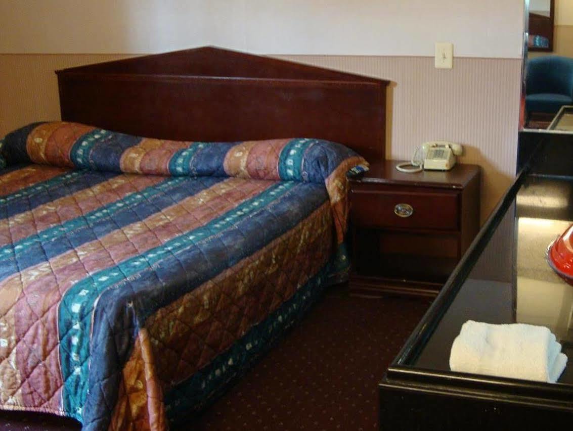 Riviera Motor Inn Brooklyn New York Luaran gambar